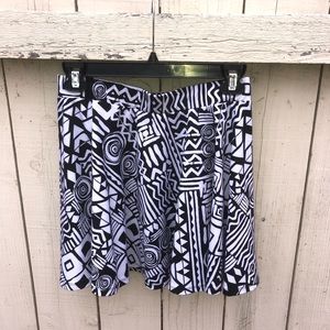 Black and white print skater girl skirt